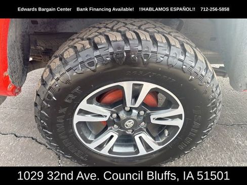 Used 2016 Toyota Tacoma SR image 8