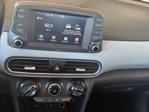 Used 2021 Hyundai Kona SE AWD/4WD image 28