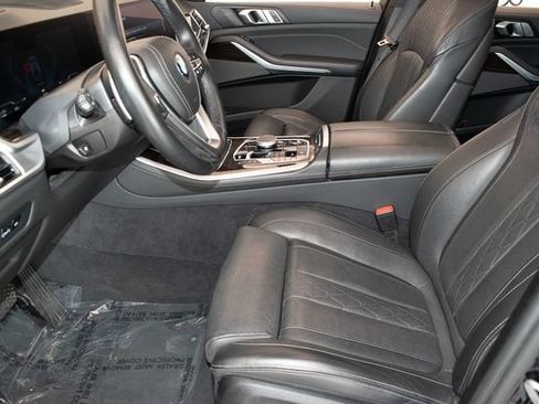 Used 2025 BMW X5 xDrive50e AWD/4WD image 21