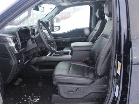 Certified 2025 Ford F350 Lariat w/ Lariat Ultimate Package image 32