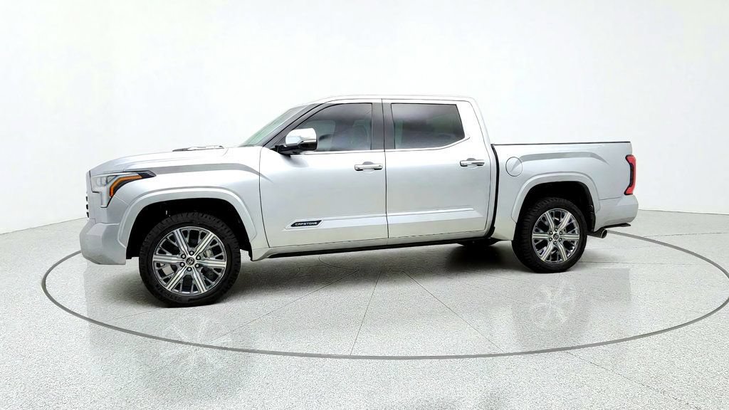 Used 2024 Toyota Tundra Capstone AWD/4WD image 8
