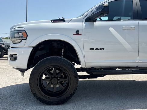Used 2021 RAM 2500 Laramie w/ Night Edition AWD/4WD image 5