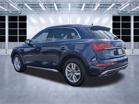 Used 2022 Audi Q5 2.0T Premium w/ Convenience Package image 7