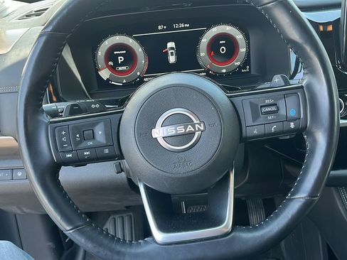 Used 2023 Nissan Pathfinder Platinum AWD/4WD image 12