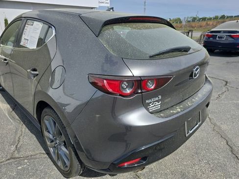 Used 2019 MAZDA MAZDA3 Hatchback w/ Preferred Package FWD image 22