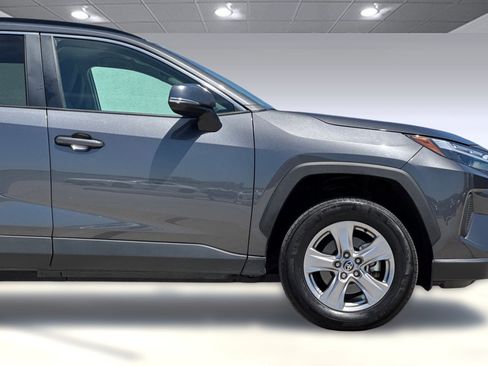 Used 2025 Toyota RAV4 XLE AWD/4WD image 34