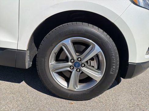 Used 2021 Ford Edge SEL w/ Convenience Package image 23