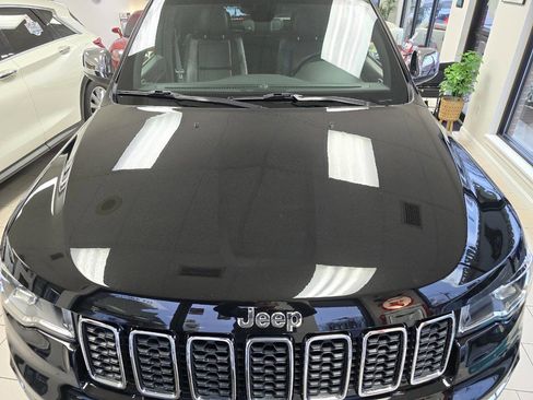 Used 2021 Jeep Grand Cherokee Limited image 5