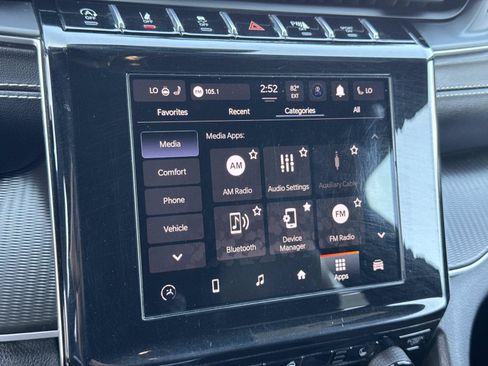 Used 2023 Jeep Grand Cherokee Altitude AWD/4WD image 15