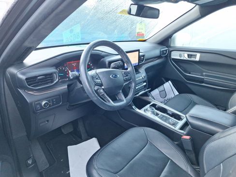 Used 2020 Ford Explorer Limited w/ Class III Trailer Tow Package image 6