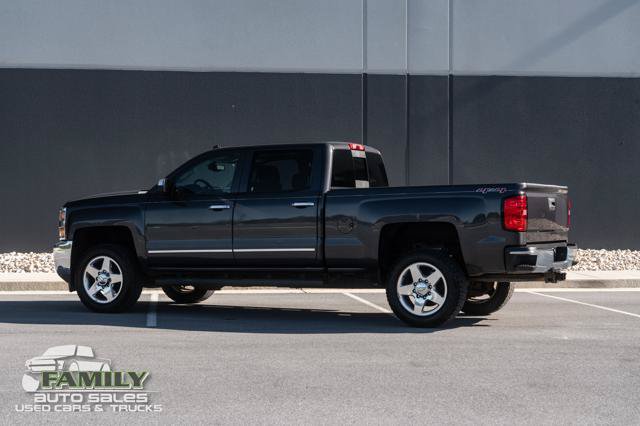 Used 2015 Chevrolet Silverado 2500 LTZ AWD/4WD image 4
