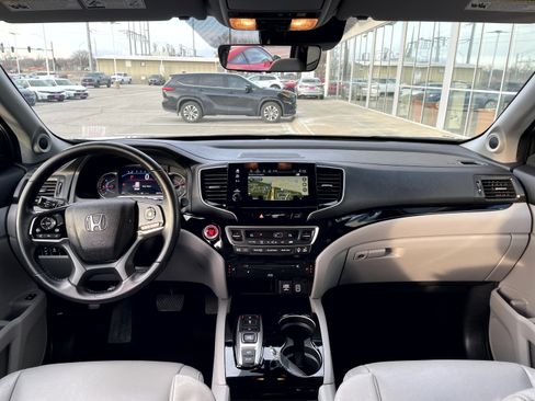 Used 2021 Honda Pilot Touring image 14