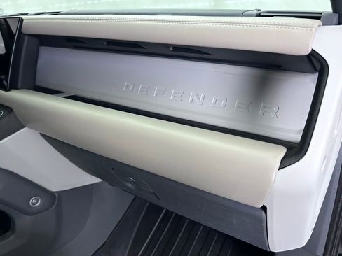 Used 2022 Land Rover Defender 110 XS Edition image 46