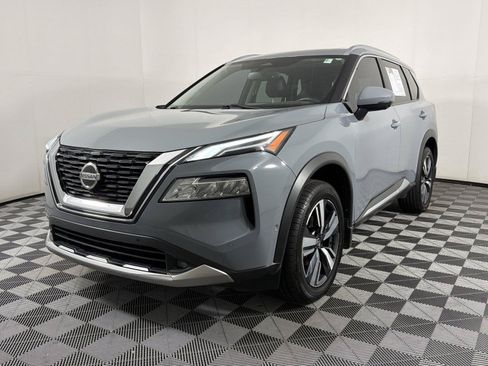 Used 2021 Nissan Rogue Platinum FWD image 3