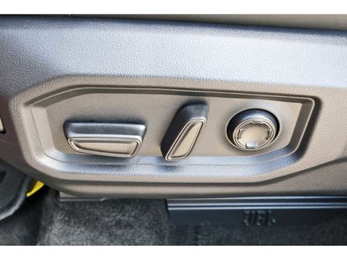 Used 2025 Toyota Sequoia Platinum image 26