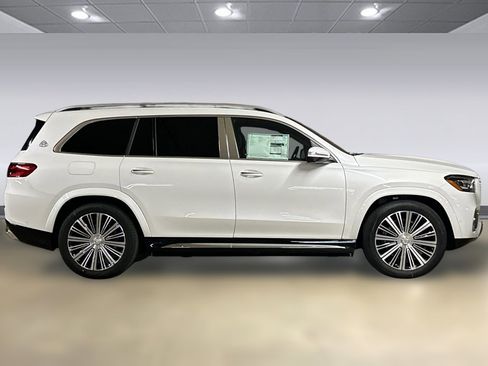 New 2026 Mercedes-Benz Maybach GLS 600 4MATIC image 7