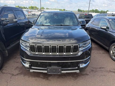 Certified 2024 Jeep Wagoneer Series II AWD/4WD image 6