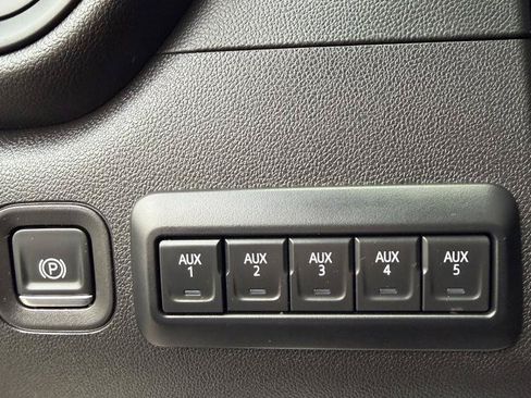 Used 2025 Chevrolet Silverado 3500 W/T w/ WT/CX Safety Package AWD/4WD image 16