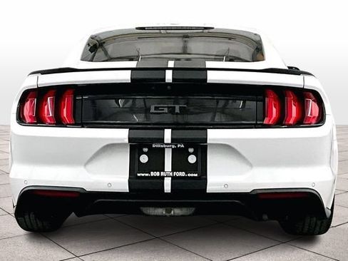 Used 2019 Ford Mustang GT RWD image 4