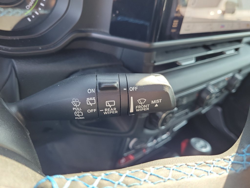 Used 2024 Jeep Wrangler Unlimited Rubicon 4xe AWD/4WD image 33