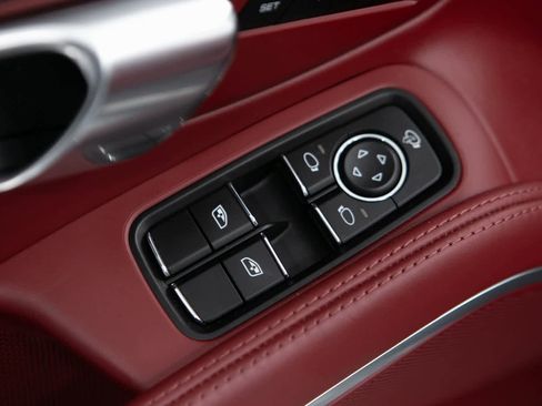 Certified 2022 Porsche 718 Boxster GTS image 18