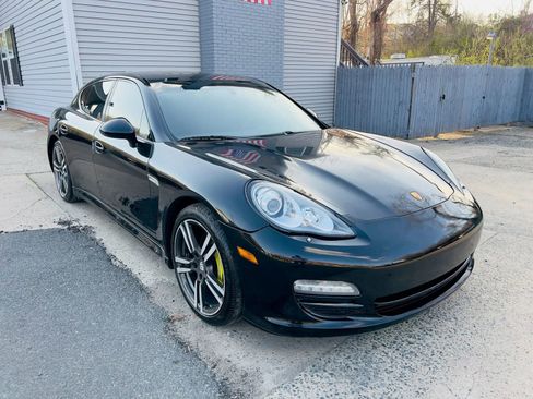 Used 2011 Porsche Panamera image 3