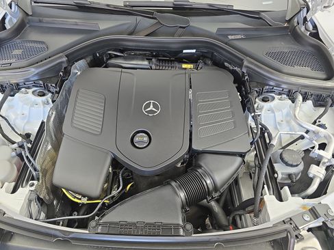 Used 2025 Mercedes-Benz GLC 300 image 31
