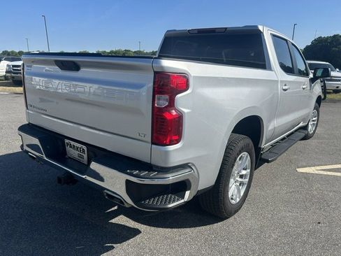 Used 2021 Chevrolet Silverado 1500 LT AWD/4WD image 6