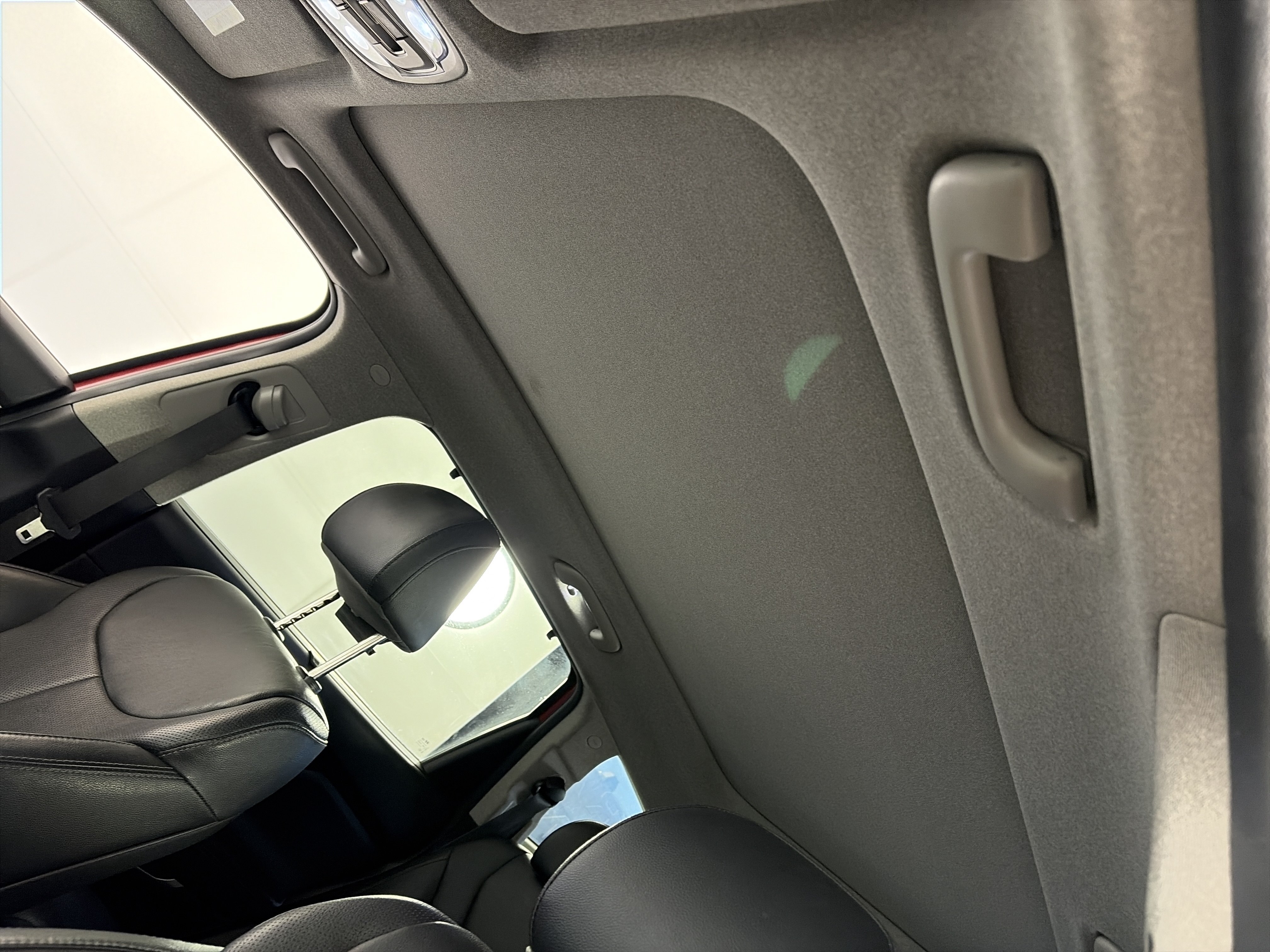 Used 2019 Hyundai Santa Fe FWD image 18