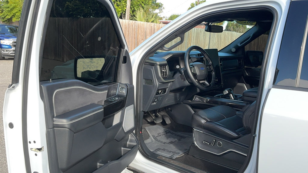 Certified 2025 Ford F150 Lightning Platinum w/ Dark Elements Package AWD/4WD image 23