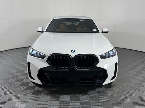 Certified 2025 BMW X6 xDrive40i w/ Premium Package AWD/4WD image 6