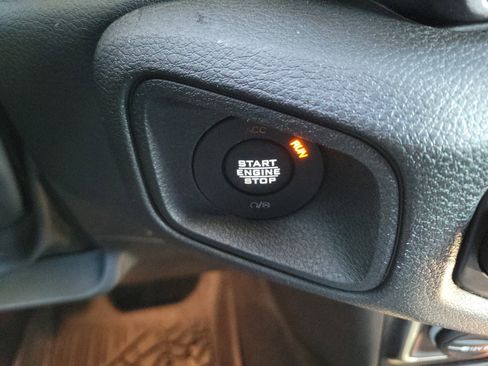 Used 2024 Jeep Wrangler Sport S image 31