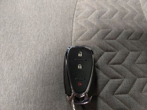 Used 2022 Chevrolet Equinox LS w/ LS Convenience Package FWD image 32