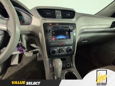 Used 2016 Chevrolet Traverse LT w/ Traveler's Package FWD image 18