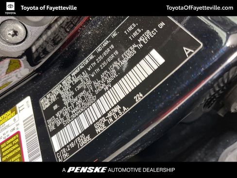 Certified 2022 Toyota Highlander L image 36