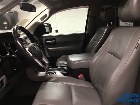Used 2016 Toyota Sequoia Limited image 36