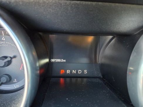 Used 2019 Ford Mustang GT RWD image 10