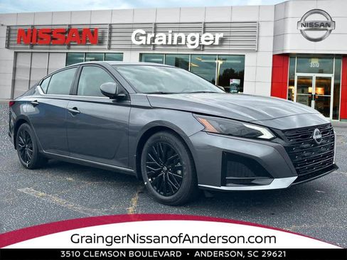 New 2026 Nissan Altima 2.5 SV FWD image 1
