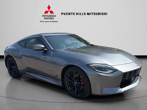 Used 2025 Nissan Z Performance w/ Floor Mat Package image 3