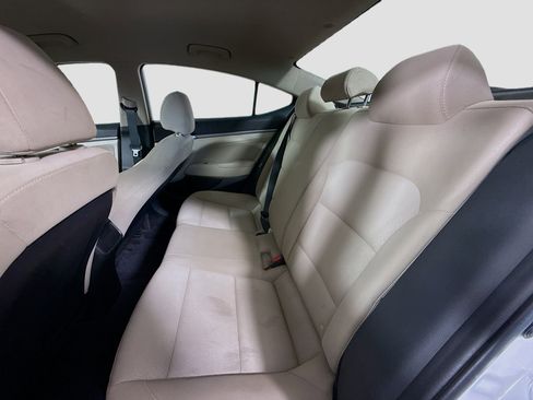 Used 2018 Hyundai Elantra SEL image 24