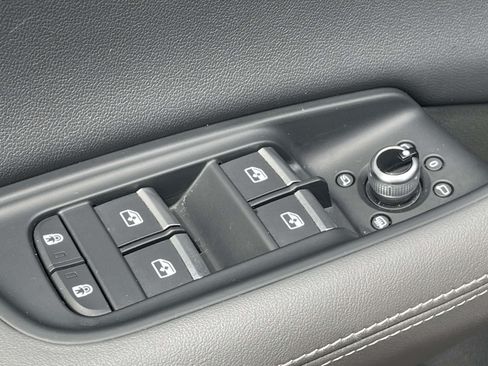 Certified 2025 Audi Q7 3.0T Premium Plus AWD/4WD image 15