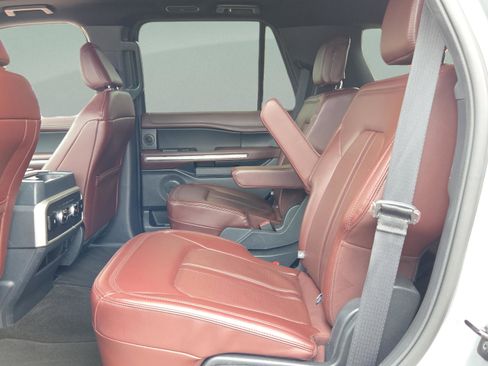 Used 2024 Ford Expedition Limited RWD image 10