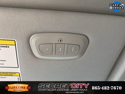 Used 2022 Jeep Cherokee Latitude Lux w/ Sun & Sound Group image 19