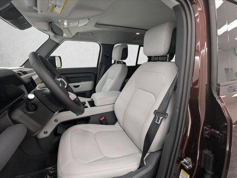 New 2025 Land Rover Defender 130 S AWD/4WD image 5