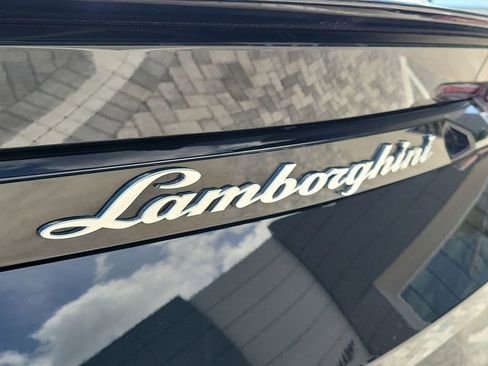 Used 2020 Lamborghini Urus image 9