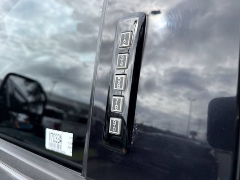 Used 2022 Ford F350 Lariat w/ Black Appearance Package AWD/4WD image 14