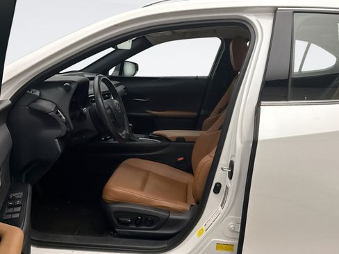 Used 2021 Lexus UX 250h w/ Premium Package AWD/4WD image 8