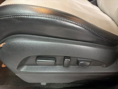 Used 2014 Chevrolet Equinox LTZ image 15