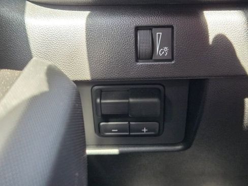 Used 2026 Chevrolet Colorado W/T w/ WT Custom Package RWD image 33