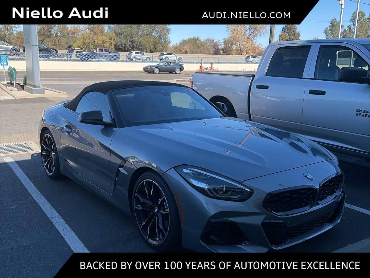 Used 2026 BMW Z4 M40i w/ Driving Assistance Package RWD image 1